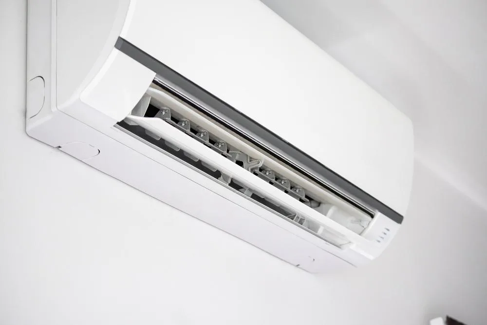 When to replace your air conditioner in Philadelphia instead of repairing it